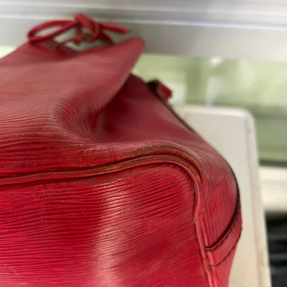 Vintage Louis Vuitton Red Epi Petite Noe - Picture 9 of 12